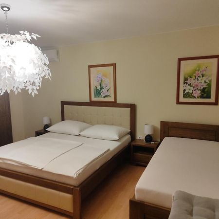 Apartmani Am Krk Town Bagian luar foto