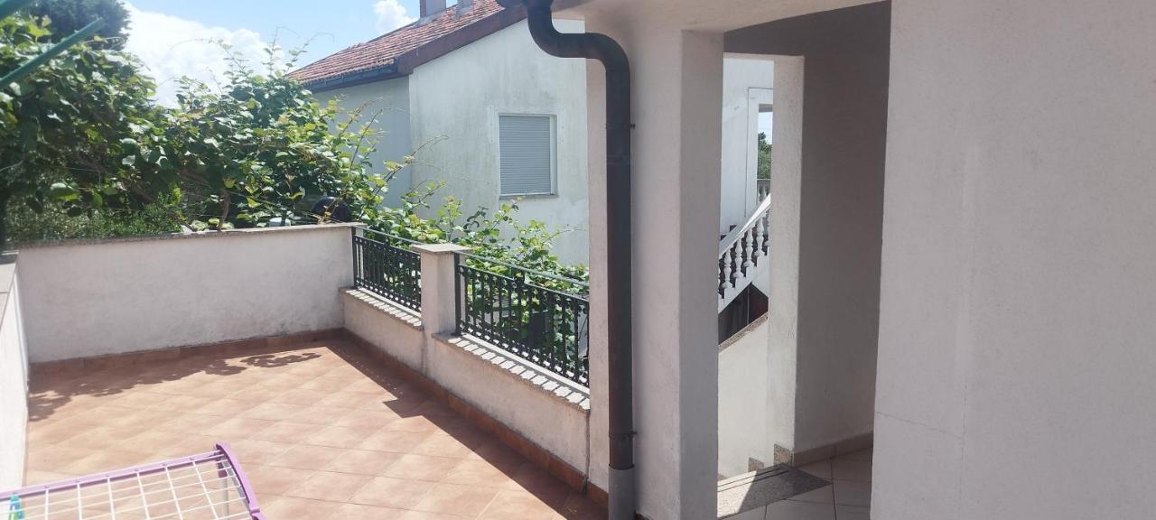Apartmani Am Krk Town Bagian luar foto