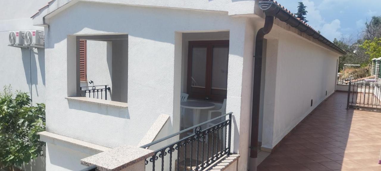 Apartmani Am Krk Town Bagian luar foto